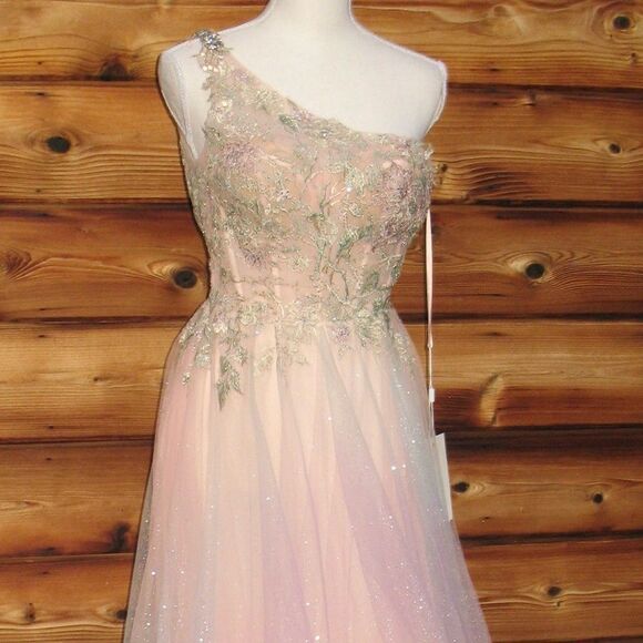 Mac Duggal Gown Dress - Picture 3 of 15